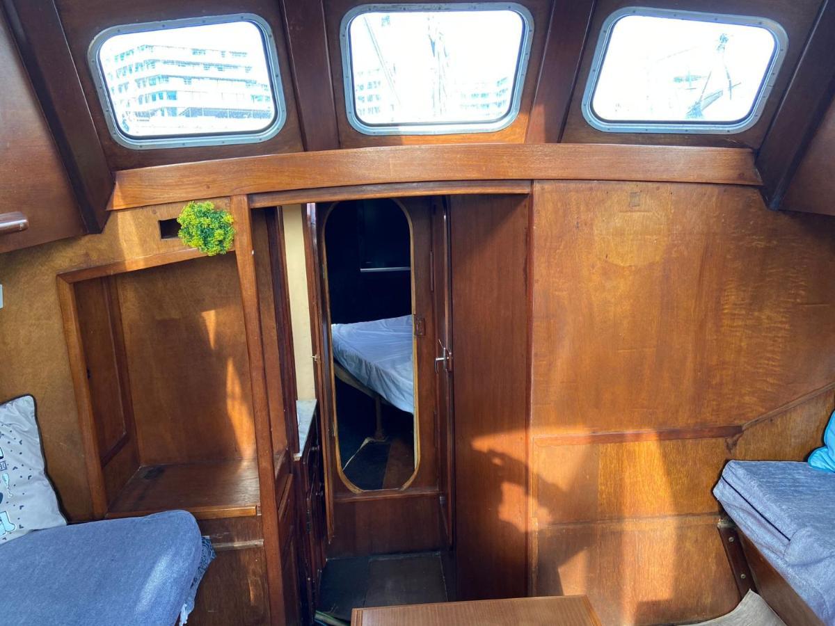 Готель Fantastic Sailing Boat To Sleep In Барселона Екстер'єр фото